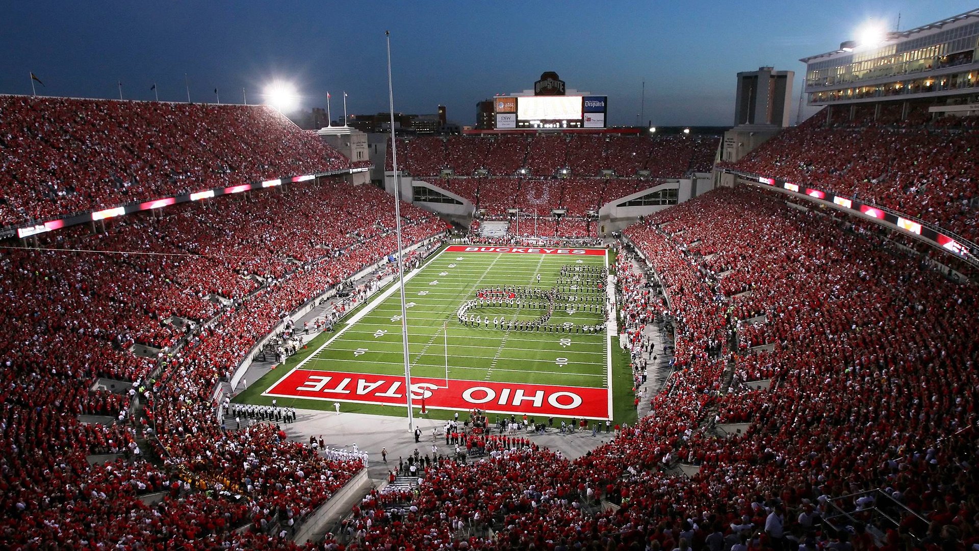 步行者球员自资创办青年训练营,支持家乡青训,步行者训练馆